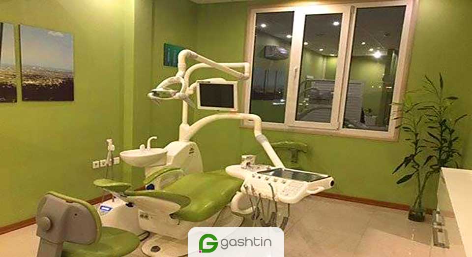 جرم گیری و بروساژ در مطب دندانپزشکی دکتر عین اللهی